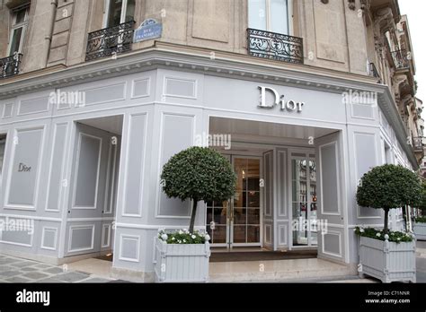 dior montaigne paris|Dior boutique montaigne.